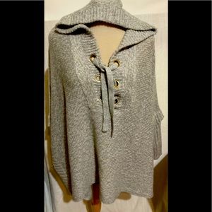 Alga hooded Poncho Sweater L